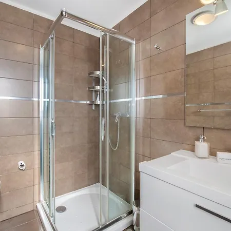 Dolce With Private Pool Lugano