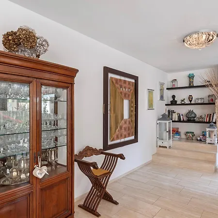 Villa Dolce With Private Pool Lugano